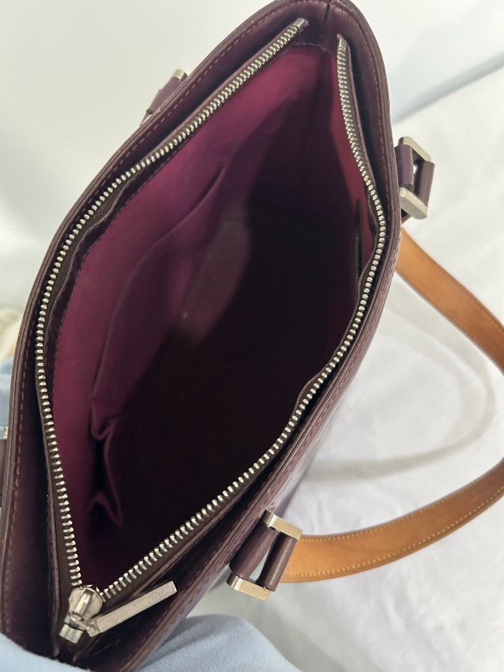 Louis Vuitton Monogram Vernis Houston Tote Burgundy - Picture 8 of 13